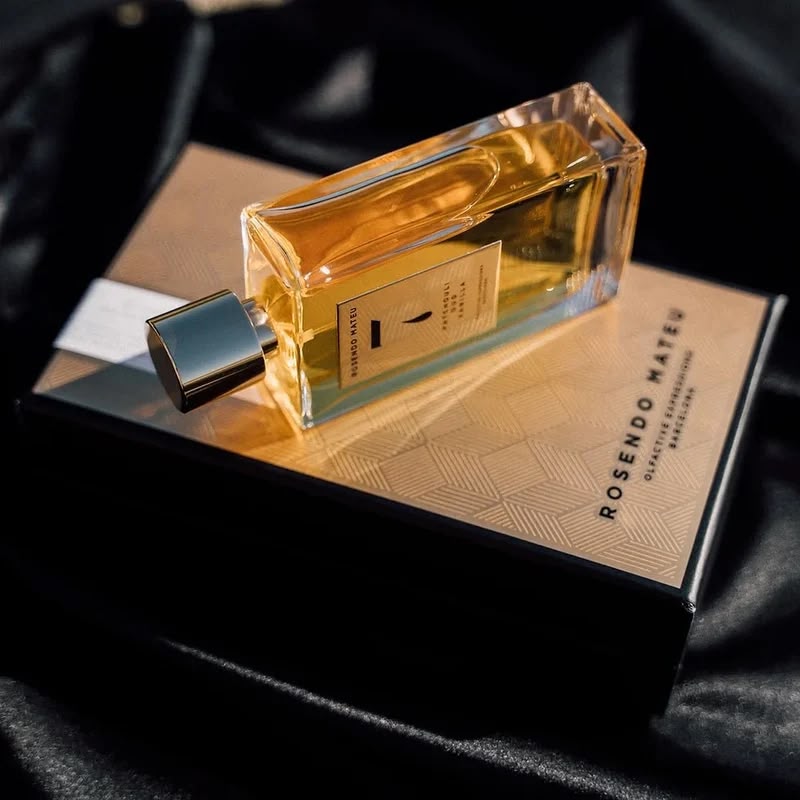 ROSENDO MATEU No.7 Patchouli Oud Vanilla