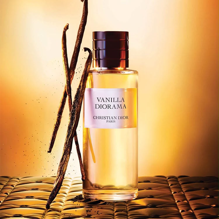 CHRISTIAN DIOR  Vanilla Diorama